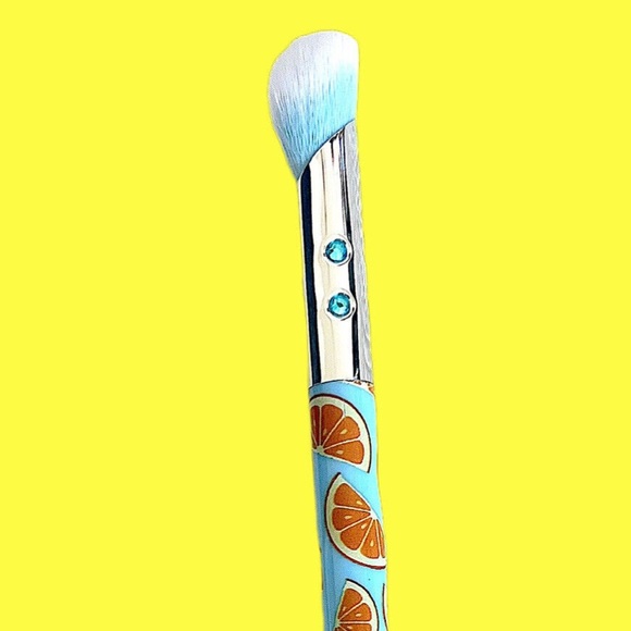 SLMISSGLAM | Orange Concealer Brush - Picture 2 of 6